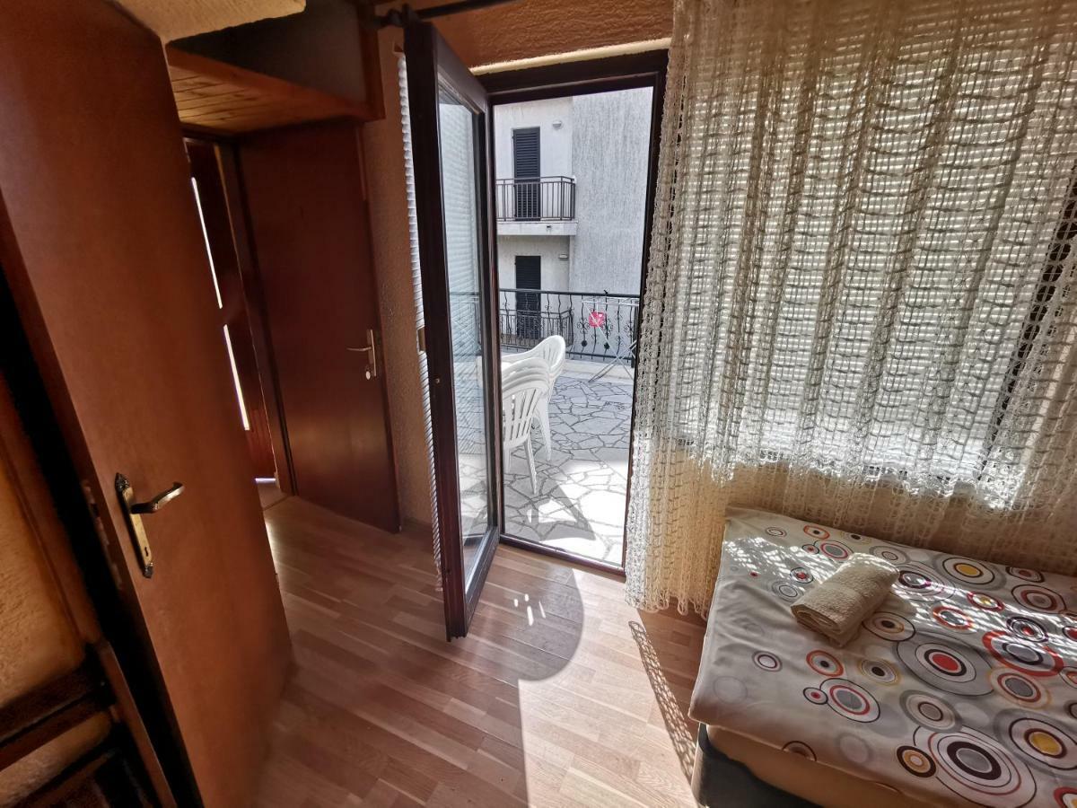 Guest House Dijana Kraljevica Eksteriør billede